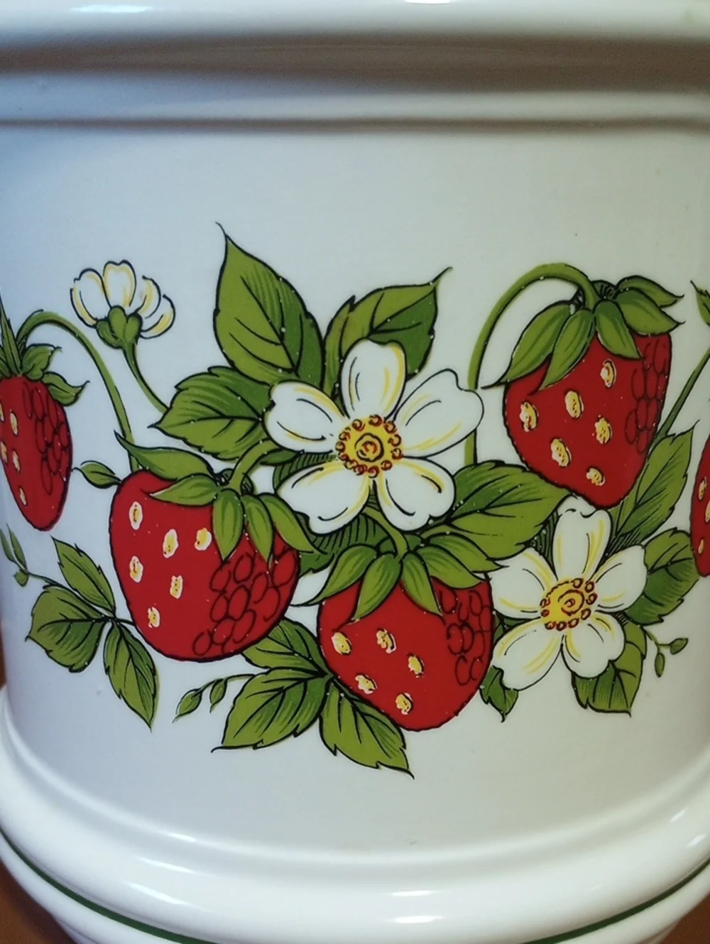 Creamy White Ceramic Strawberry & Floral Round Vintage Storage Canister w/ Lid